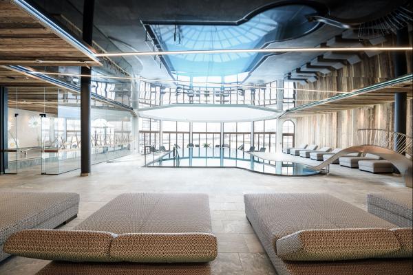 Pool Innenarchitektur Wellness Ruheraum 