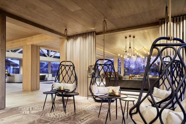 Speiseraum Wellnesshotel Innenarchitektur Tirol